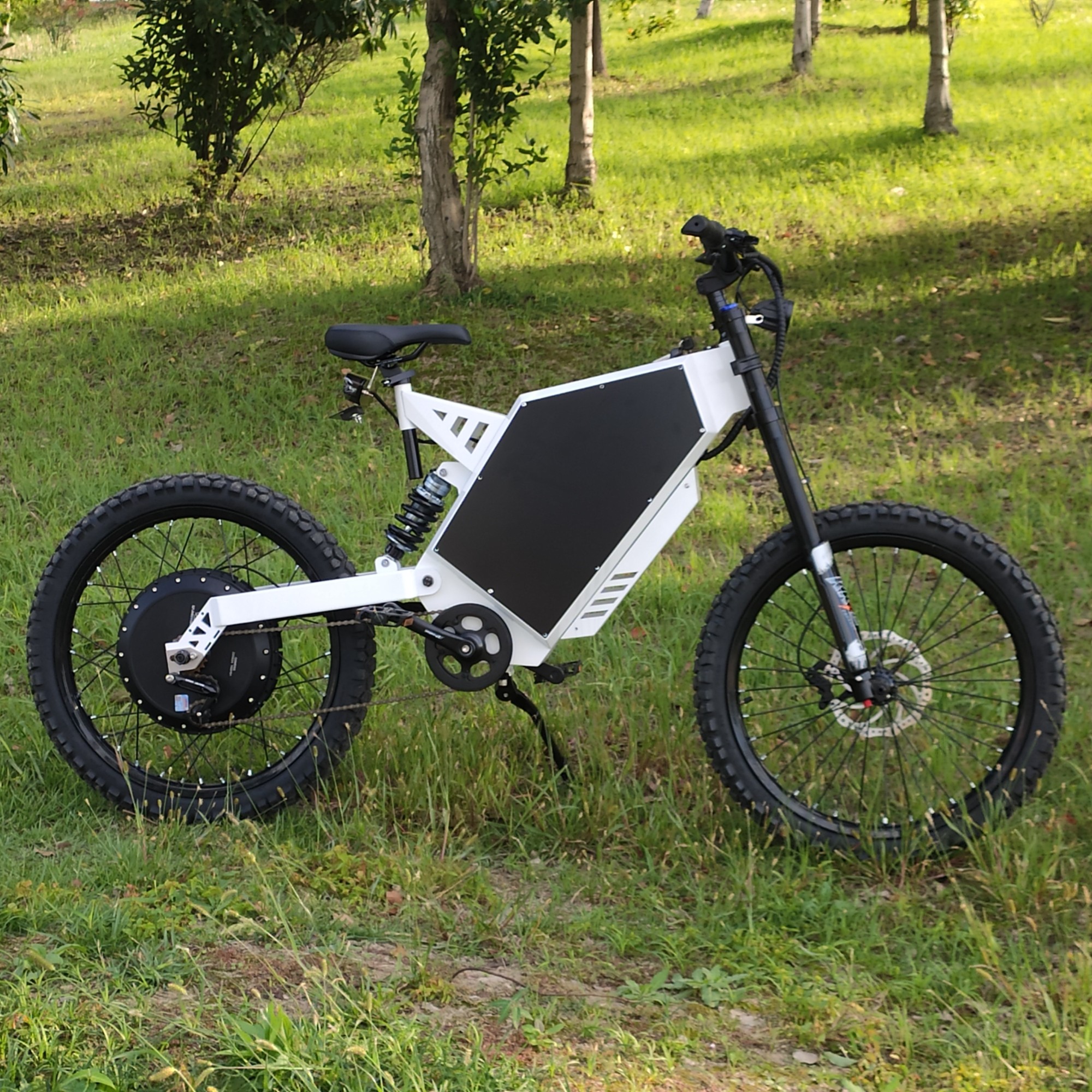 75Ah Large Power 8000W SS30 Road Bike Full Suspension Motocross Electric Dirt Bike