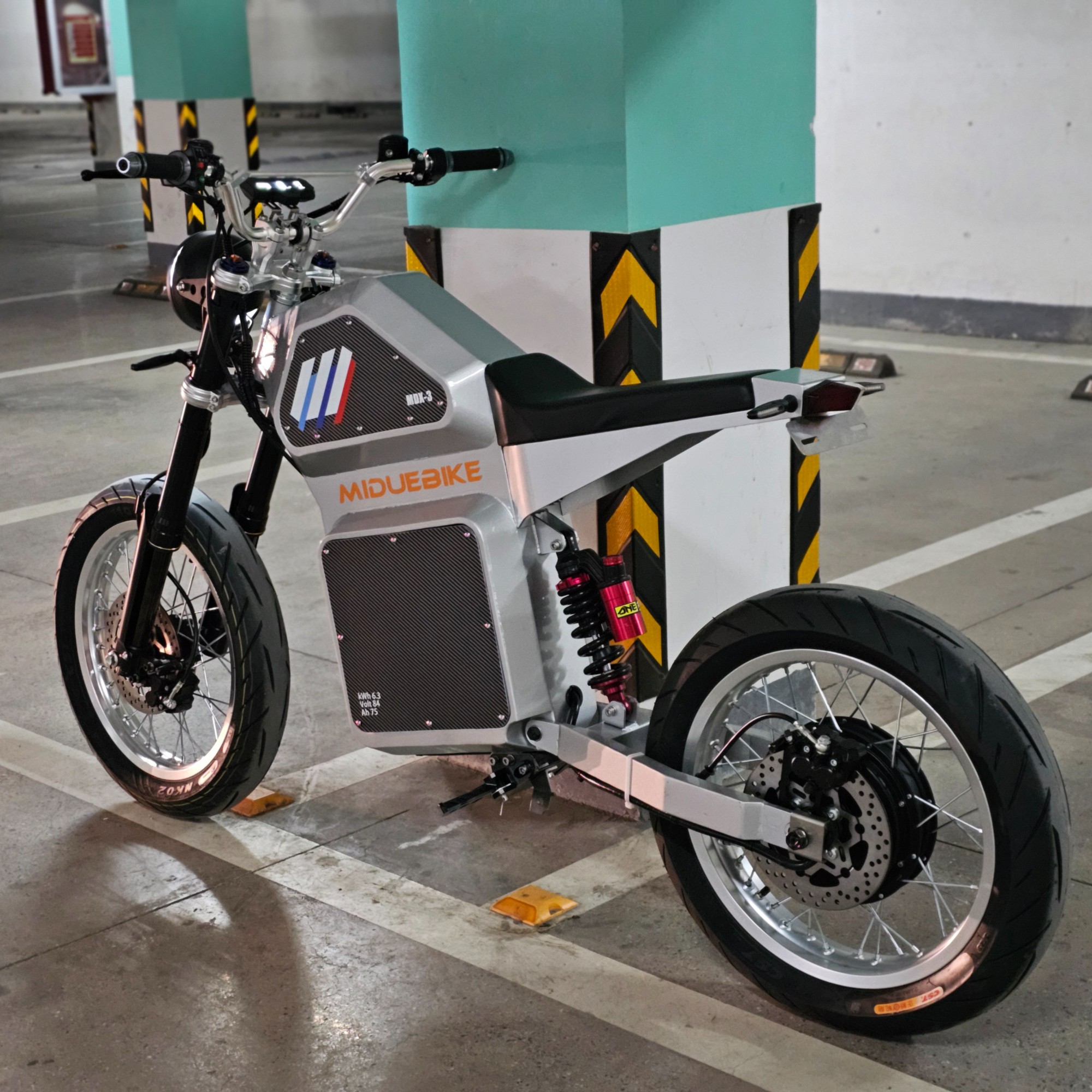 Newest Product MDX-3 72V75AH Strong Grip Super Power Mountain Dirt Bike 